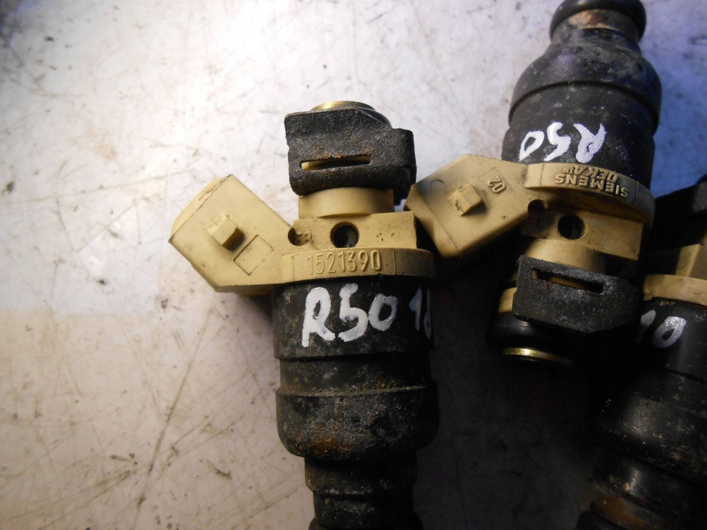 Mini r50 форсунка інжектор 1521390 Оригінал