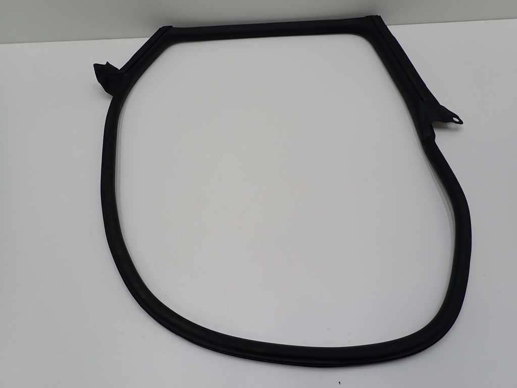 фото №1, Прокладка двері правий задня sedan porsche taycan 21r