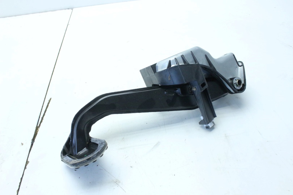 Педаль гальма a2042902101 mercedes glk x204 Зі Шроту