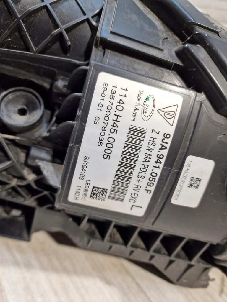 фото №7, Лампа перед левая porsche taycan matrix