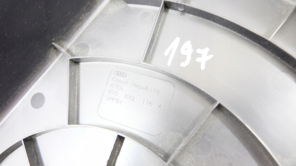 фото №6, Audi a5 s5 8t вкладыш багажника 8t0012116a