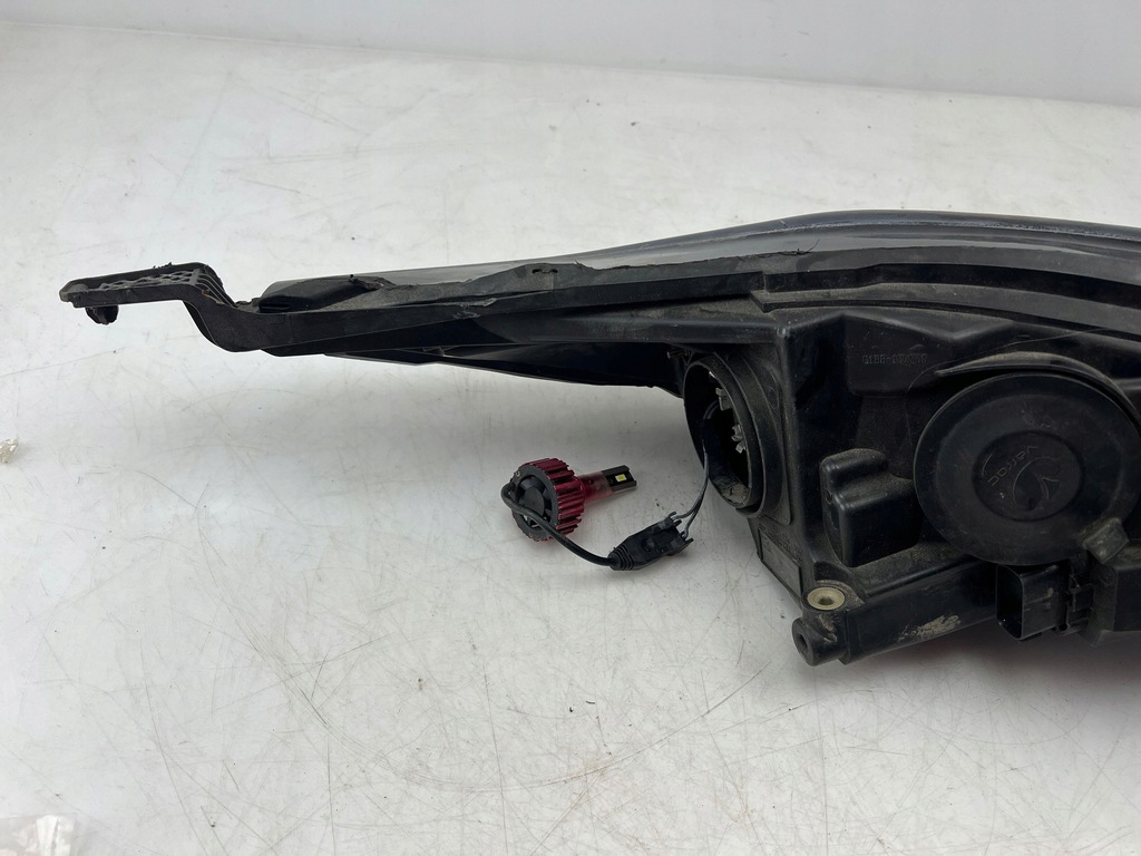 фото №7, Ford fiesta st 2014 лампа передняя