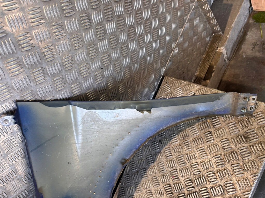 Hyundai ioniq крила праві перед yp5 Київ