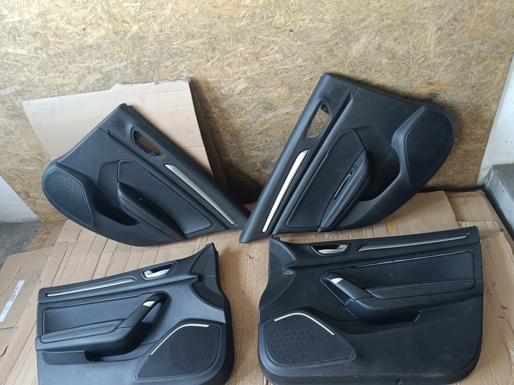 фото №13, Сидіння обшивки заднє сидіння megane iv kombi