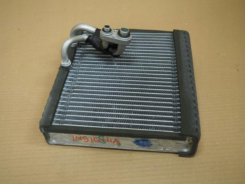 фото №1, Радіатор кондиціонера opel insignia