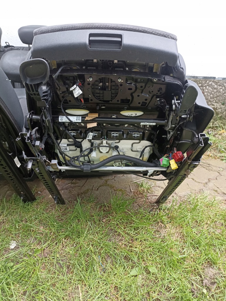 фото №9, Сиденья заднее сиденье кожа комплект audi a4 b9 s-line sedan uk