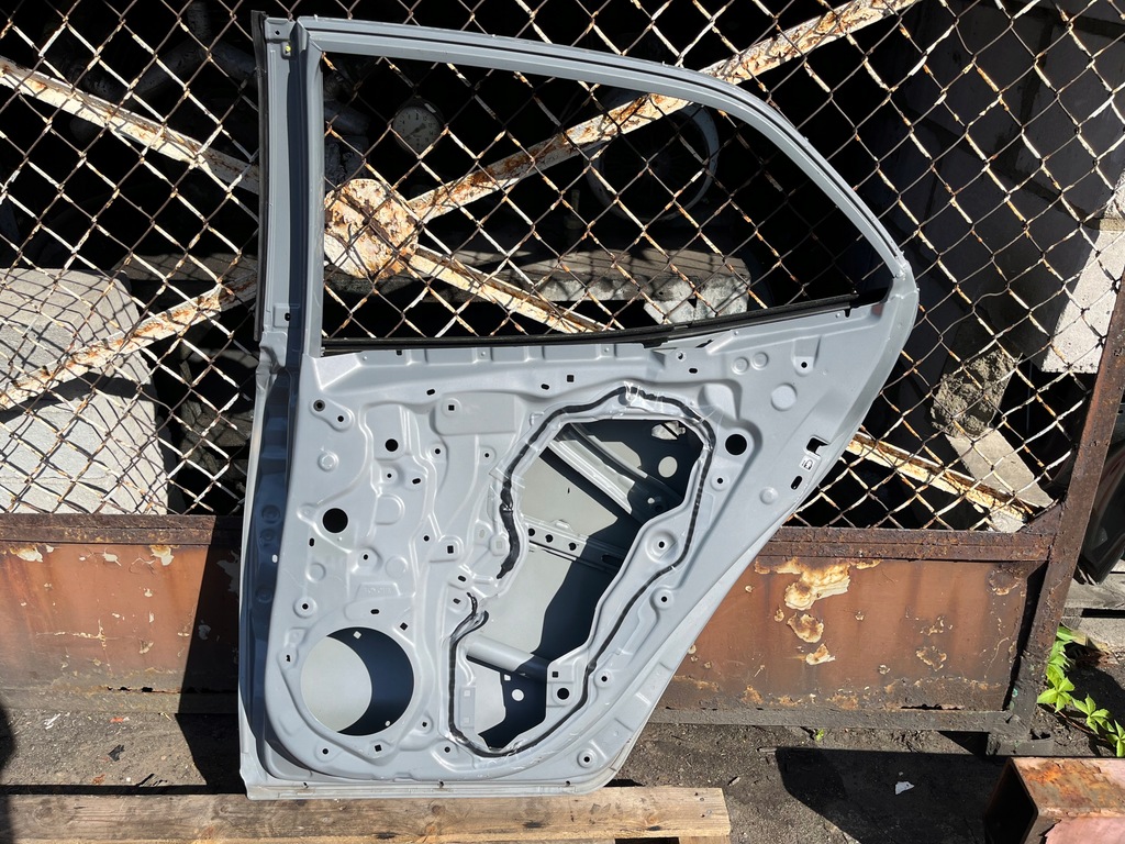 фото №6, Дверь правое передние toyota corolla e21 hb