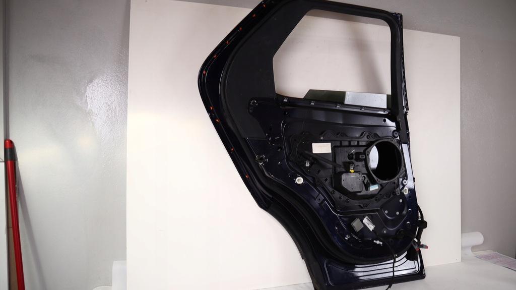 фото №13, Land rover discovery v l462 дверь левая задняя