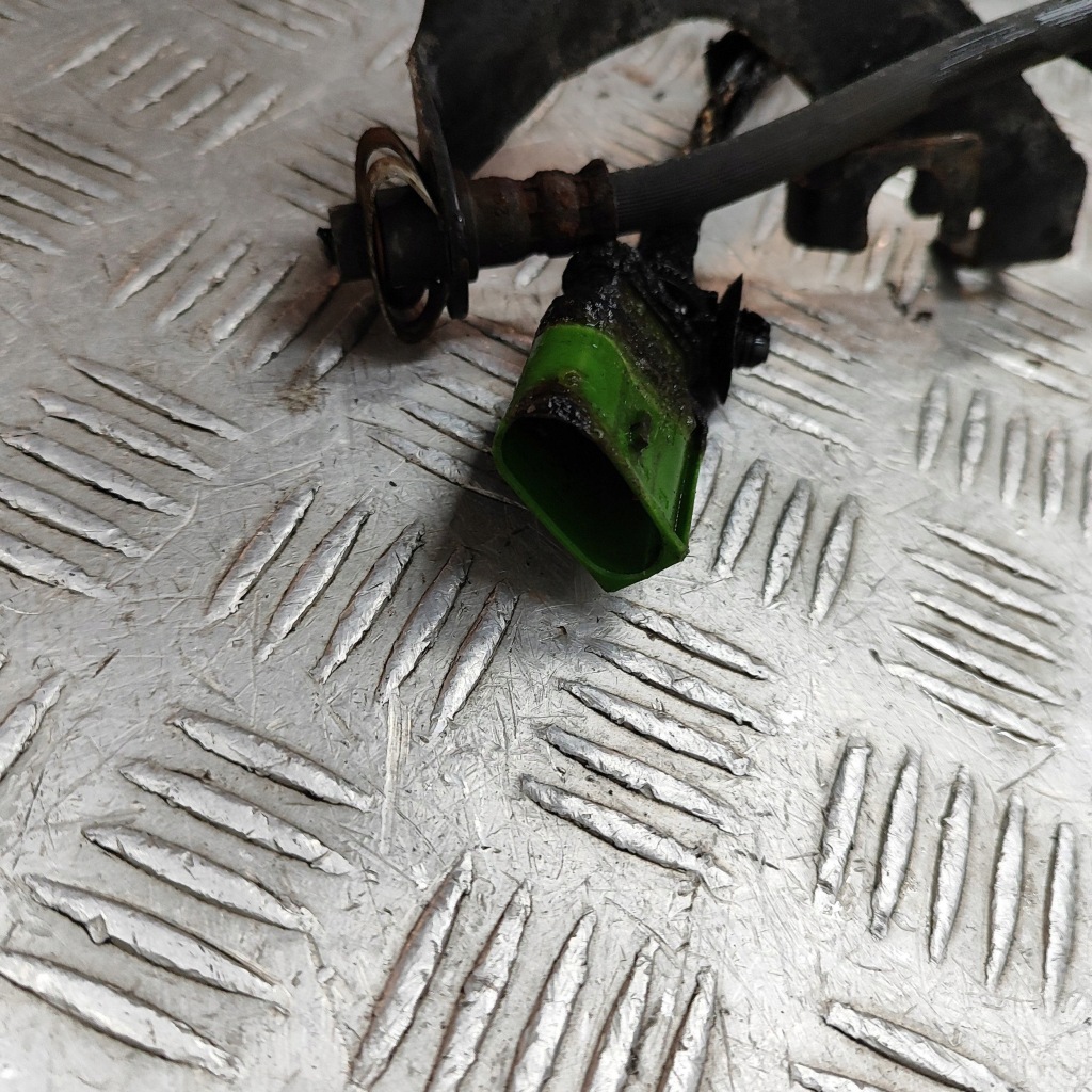 фото №7, Peugeot 2008 ii 2020 права сторона задній супорт гальмівний