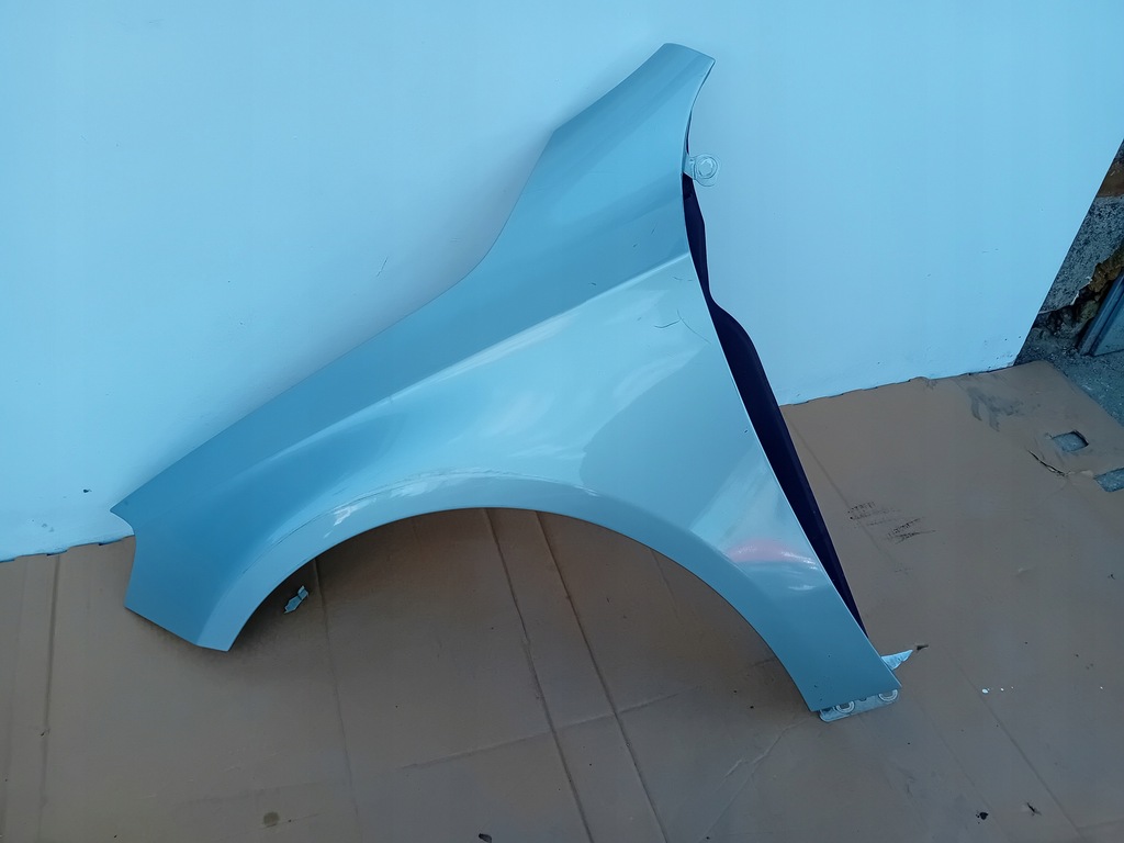 фото №1, Mercedes a klasa w176 крыло левый передний