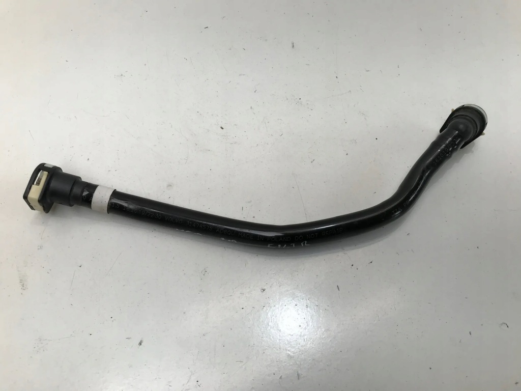 Купити Volvo v60 ii 2.0 t гібрид трубка патрубок шланг фільтра вугільний 31478575