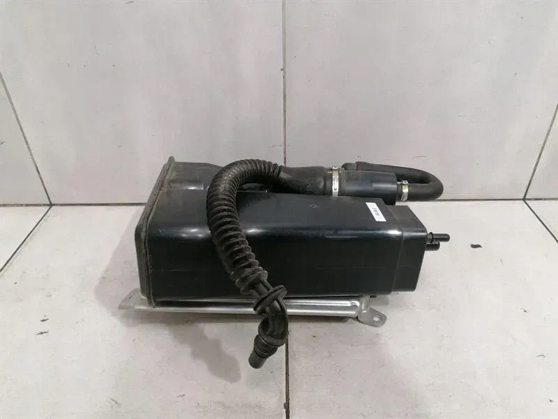 Ferrari 458 f142 spider reservior 278130 бак vapour фильтр с Разборки