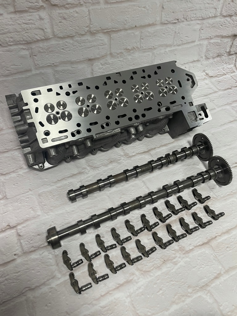 Головка volvo 2.0 d3 d4 2.4 d5 30777365 30777363 31401466 30731988 08687846 в Україні