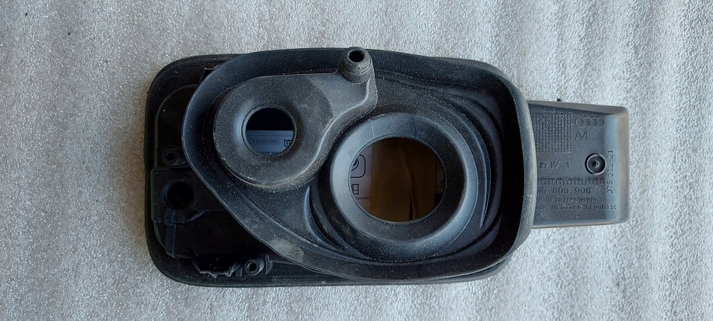 фото №2, Audi оригінальний номер 8w0809906a кришка заливної пального