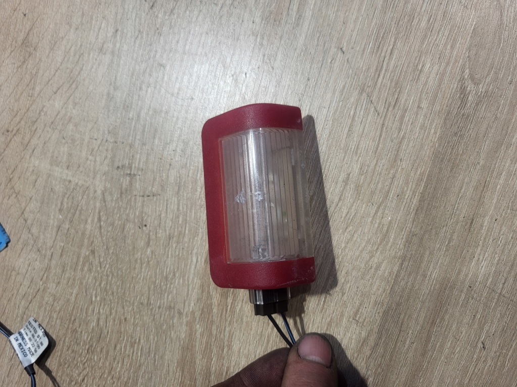 Купити Лампа двері town car lincoln джгут f8vb 14630 e498g