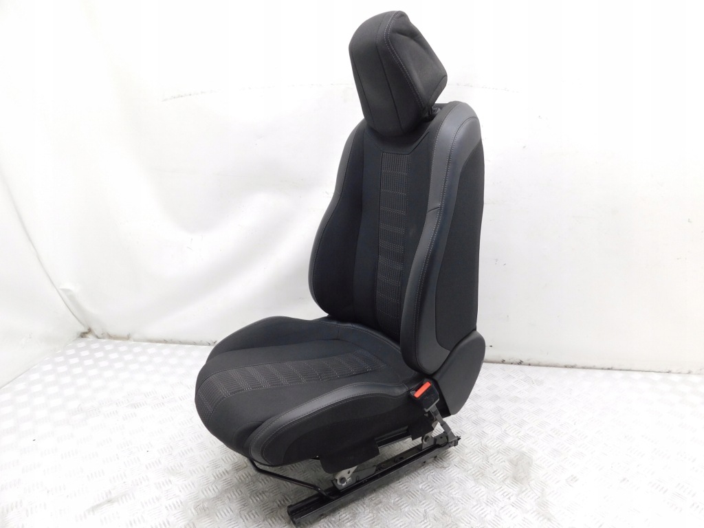 фото №12, Сидіння комплект заднє сидіння обшивки - peugeot 308 ii t9 sw kombi gt-line