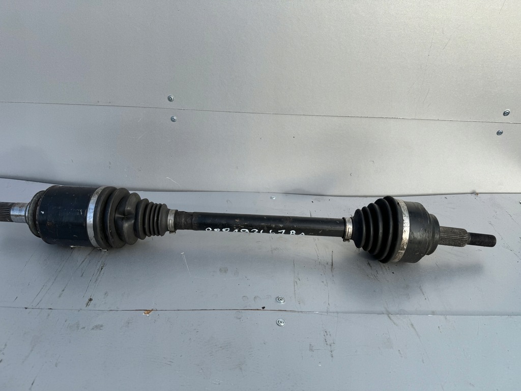 фото №1, Привідний вал права задня cherokee wk2 lift p68193667aa