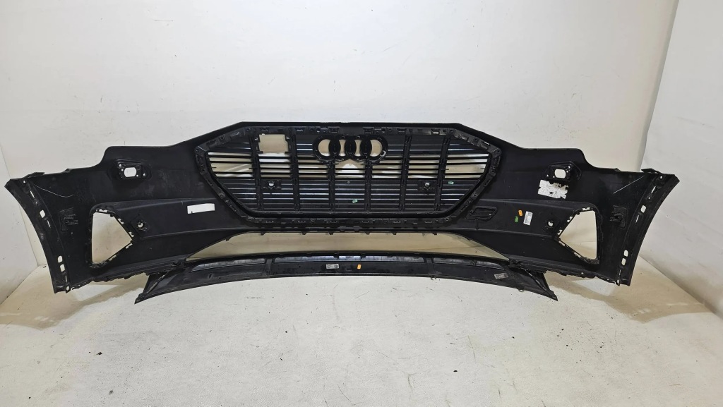 фото №10, Бампер перед передний решётка радиатора решётка радиатора audi e-tron 4ke807437