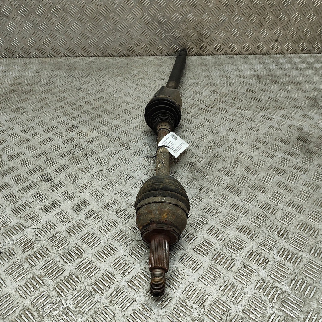 фото №2, Land rover range rover sport l494 2018 правая сторона приводной вал передняя