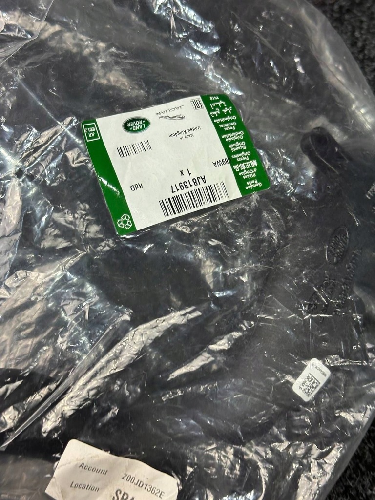 фото №6, Jaguar f-pace x761 xj xe 3.0 sc scv6 306ps шланг wąż wody 9w83-8555-fb