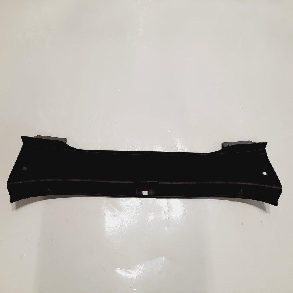 фото №1, Mercedes c-klasa w205 sedan защита заднего поперечина a2056908204