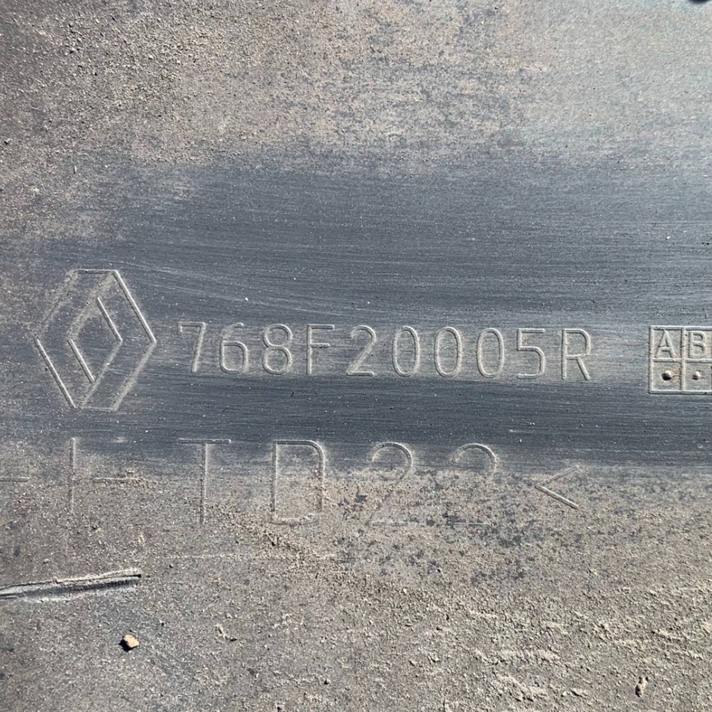 фото №2, Левая молдинг задняя 768f20005r renault master iii