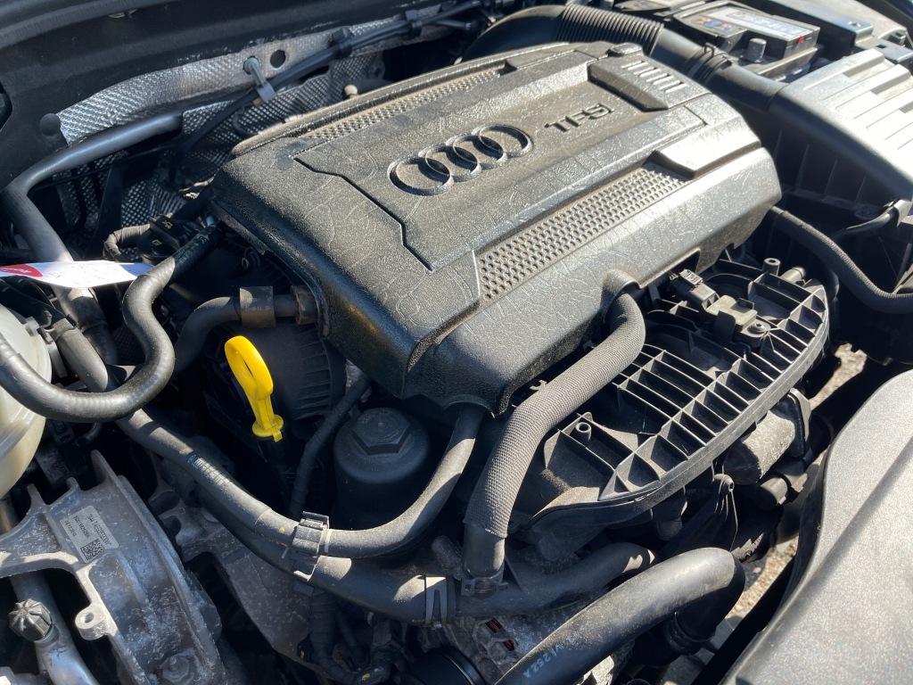 Audi a3 8v seat skoda двигун 1.8 tfsi cjs 132kw + film Ціна