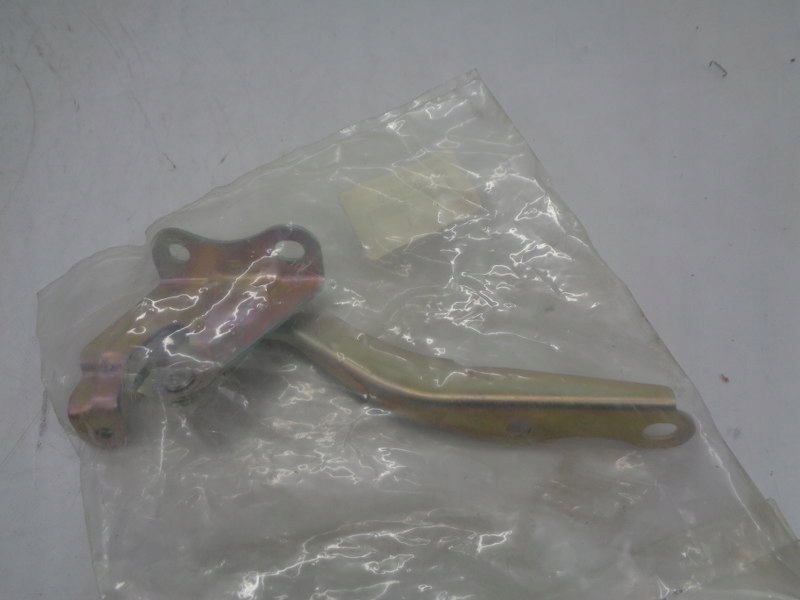 фото №1, Toyota оригинальный номер 5342005040 петля, крышка отсек двигателя