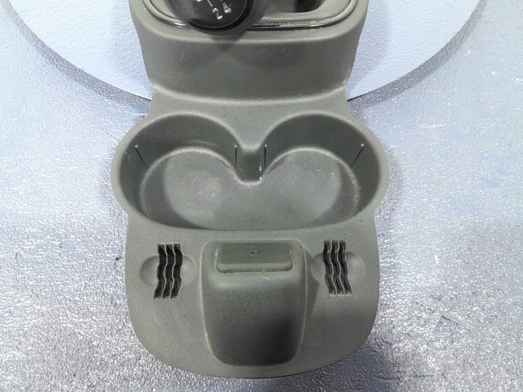 Corsa d рестайлинг  рычаг передач корпус ручного кожа 13205815 с Разборки