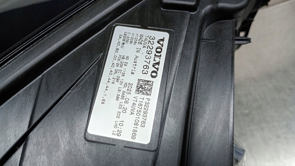 Фара фара ліва led оригінальний номер 32293763 volvo xc40 c40 21-24r Недорого