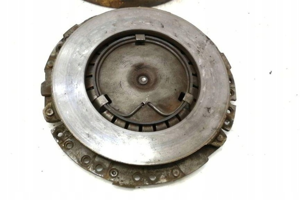 фото №8, Комплект зчеплення vw golf iv 1j1 027105273d 1.6l бензиновий 74kw 1998