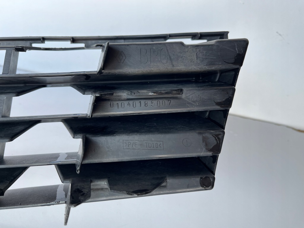 фото №5, Решітка бампера середня renault clio 3 iii