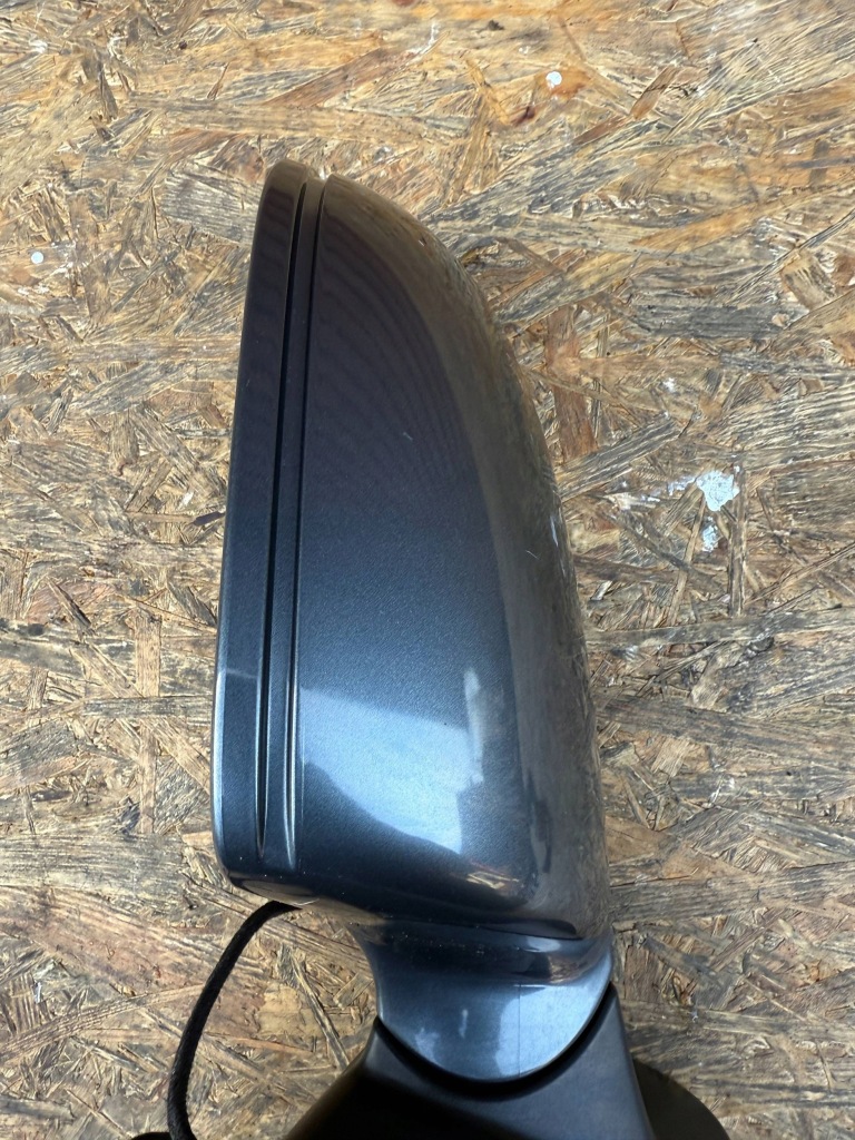 Дзеркало бокове  ліва сторона skoda octavia mk2 1z рестайлінг  колір 9153 6 pin Зі Шроту