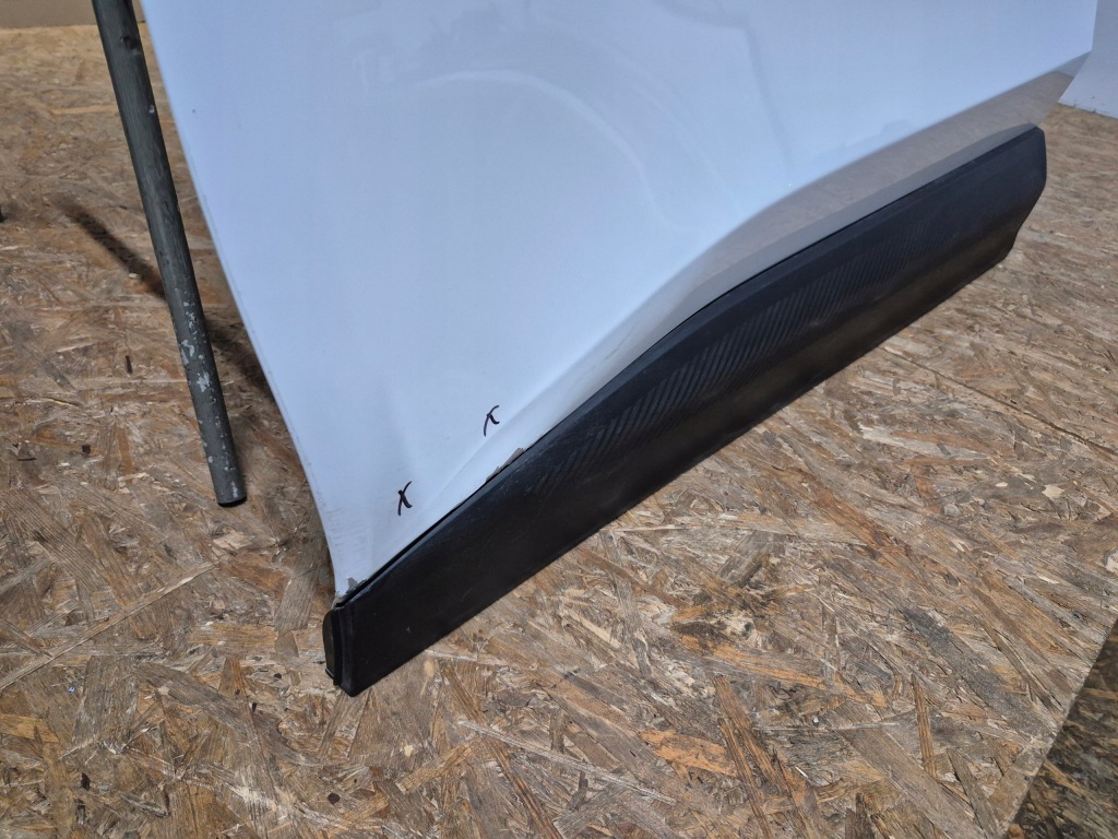 Renault megane v 5 e-tech дверь передние перед левая с Разборки