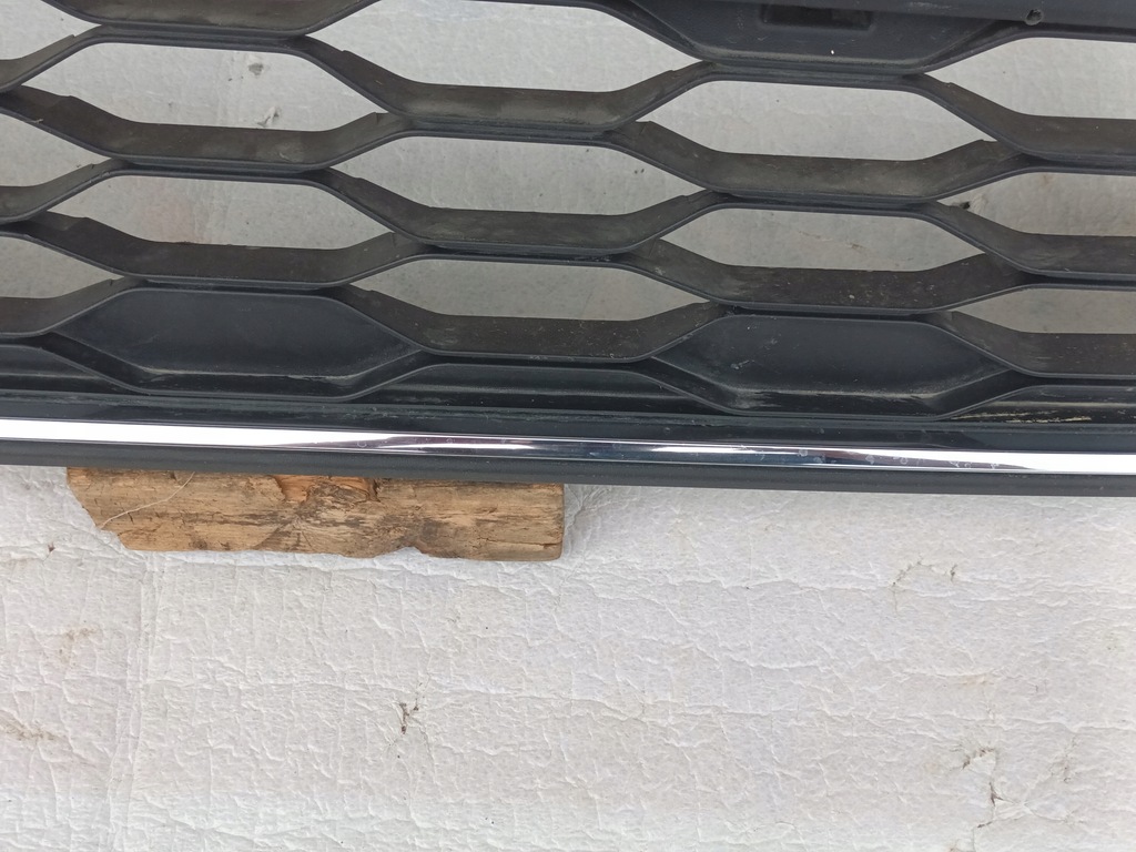 фото №7, Решётка передняя vw taigo средняя перед 2g7