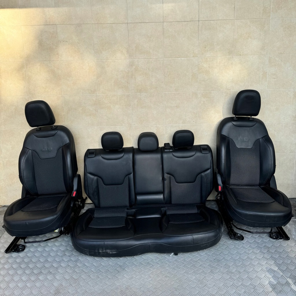 фото №1, Сиденья заднее сиденье полукожа комплект jeep compass ii 2019 rok