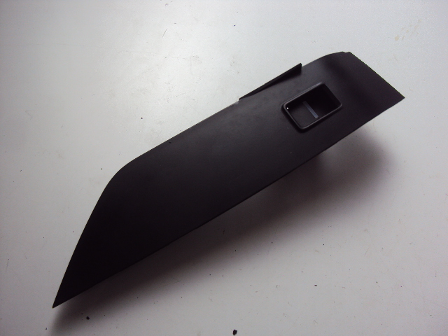 фото №1, Панель стекло правый задняя jaguar e-pace