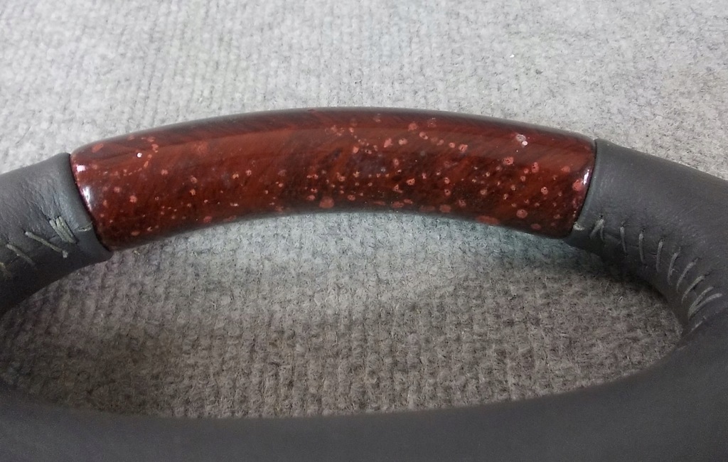 фото №10, Volvo v40 s40 воздуховод кожа drewno