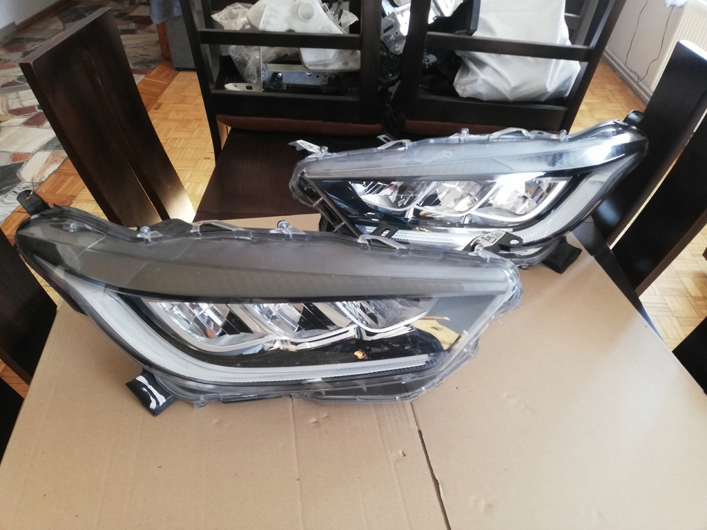 фото №1, Toyota yaris iv фара левый full led