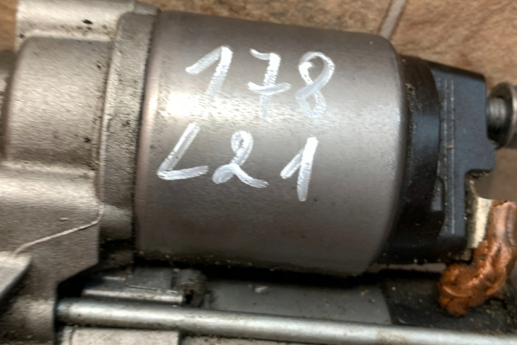 Стартер bmw 5 g30 8621840 3.0l бензиновый 265kw 2017 с Разборки