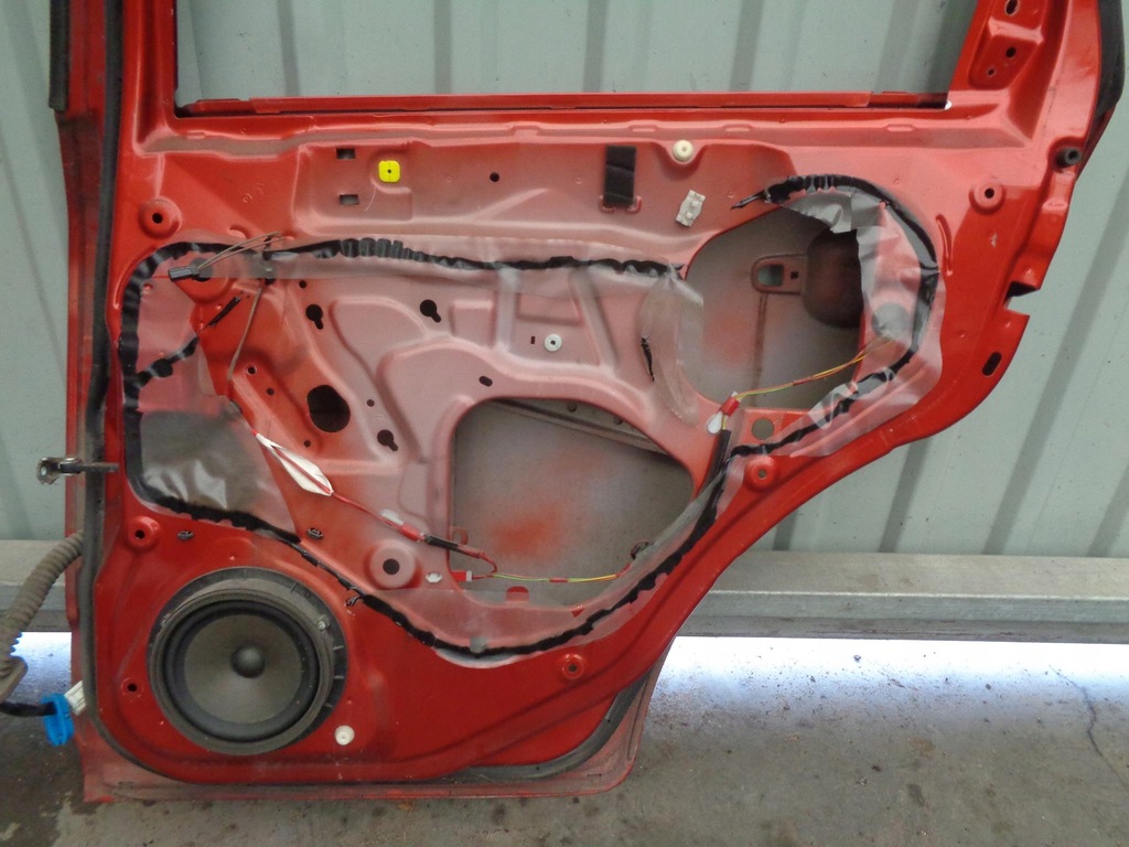 фото №11, Дверь suzuki sx4 2006-2014r. правое задние задняя kod zfs