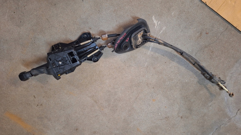 фото №1, Домкрат переключения передач выборщик трос berlingo iv partner iv