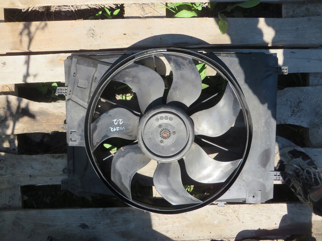 фото №1, Вентилятор корпус mercedes w212 2.2 cdi 0130307188 x