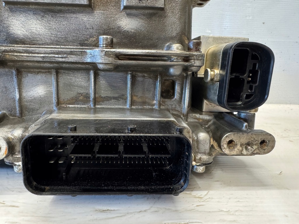 фото №8, Hyundai ioniq 1.6 гибрид инвертор преобразователь