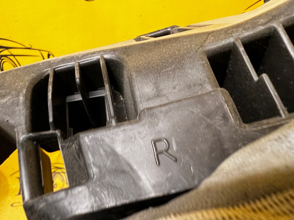 фото №4, Кронштейн кронштейн защита шторки безопасности правое правый renault megane iv