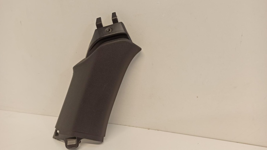 фото №3, Volvo v40 захист стійка лівий задня 31305357