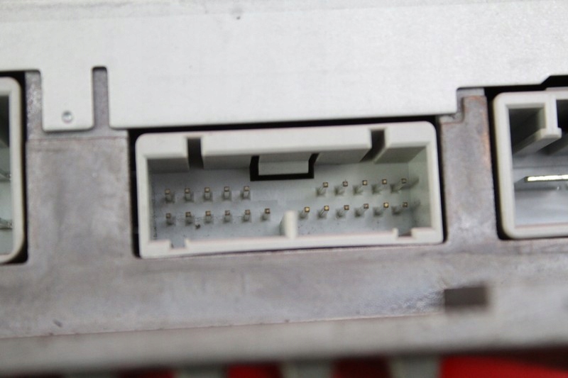 фото №8, Усилитель радио 30659551 volvo v50 lift 07-12