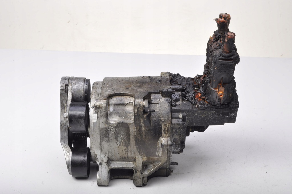 фото №10, Land rover discovery 1.5 p300 hybrid генератор