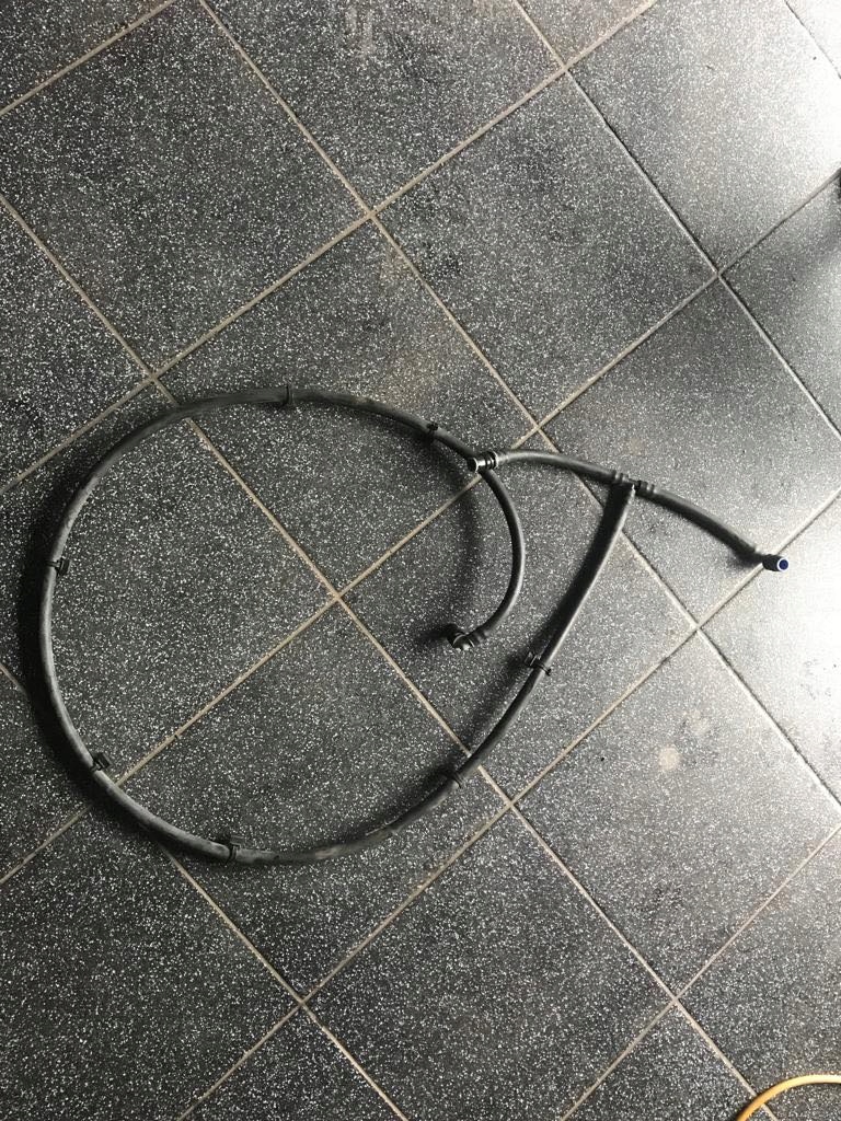 фото №1, Ford kuga mk2 lift трубка wąż шланг омывателя лампа