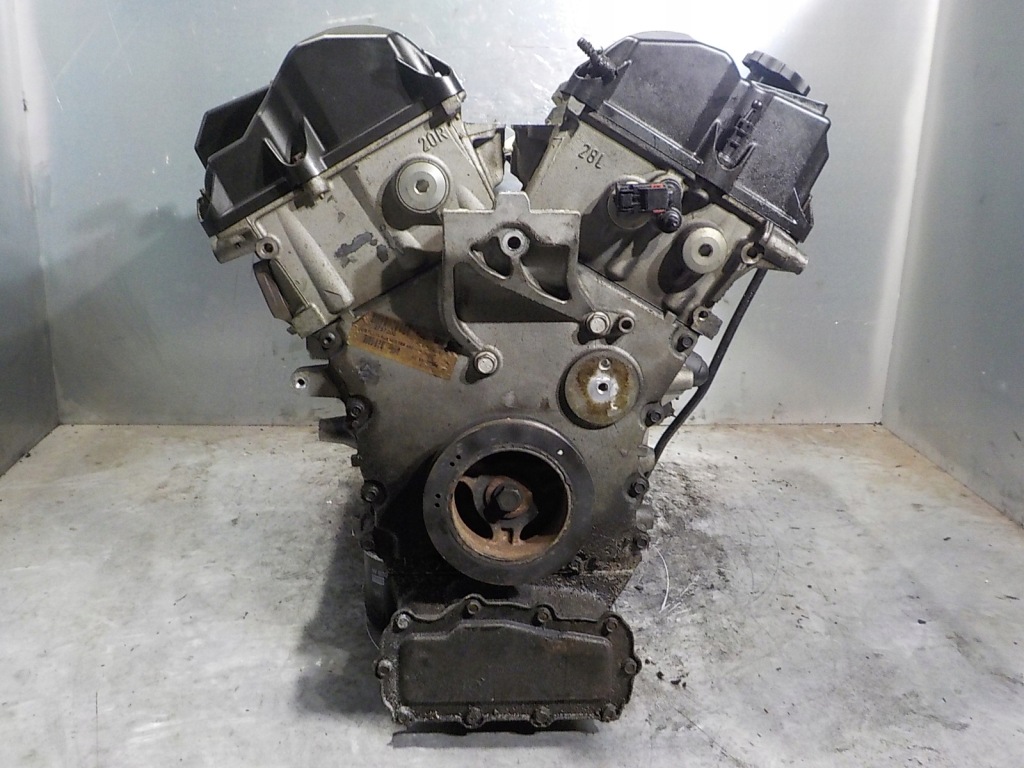 Chrysler 300 c lx dodge charger chrysler двигатель 2.7 v6 eer пробег 83 tys. Цена